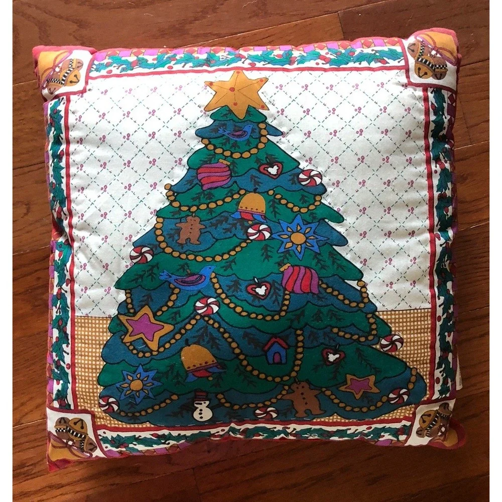 Vintage Christmas Lap Quilt & Pillow Santa Tree Gifts Hand Stitched 50x60 Read